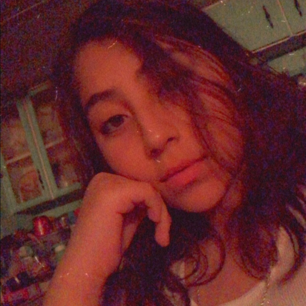 Meet your Posher, Desirae